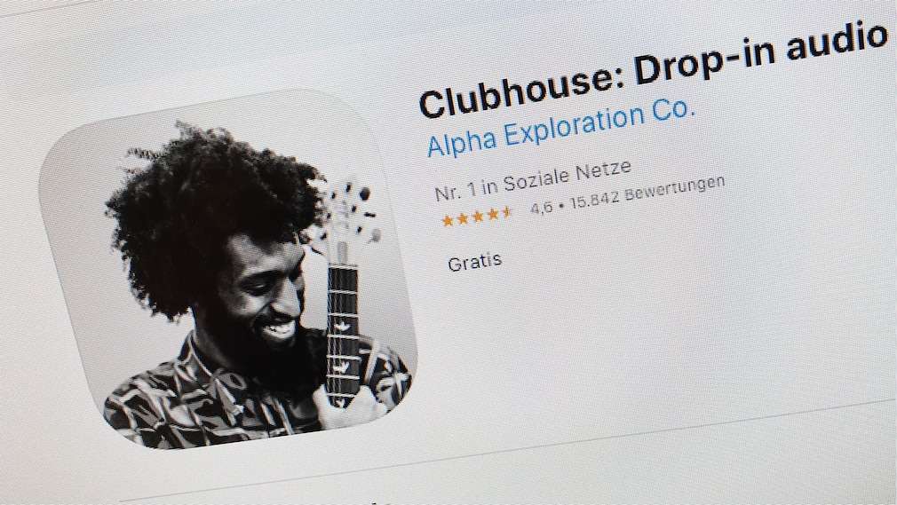 Klon Clubhouse: ​​Facebook pracuje nad produktem do czatu audio