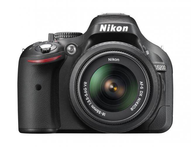 Nikon D5200: 24 megapiksele z ambicjami