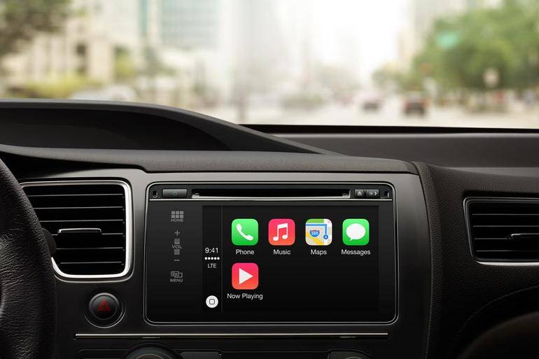 Apple CarPlay: samochodowy system rozrywki oparty na systemie iOS pojawi się dopiero w 2015 roku